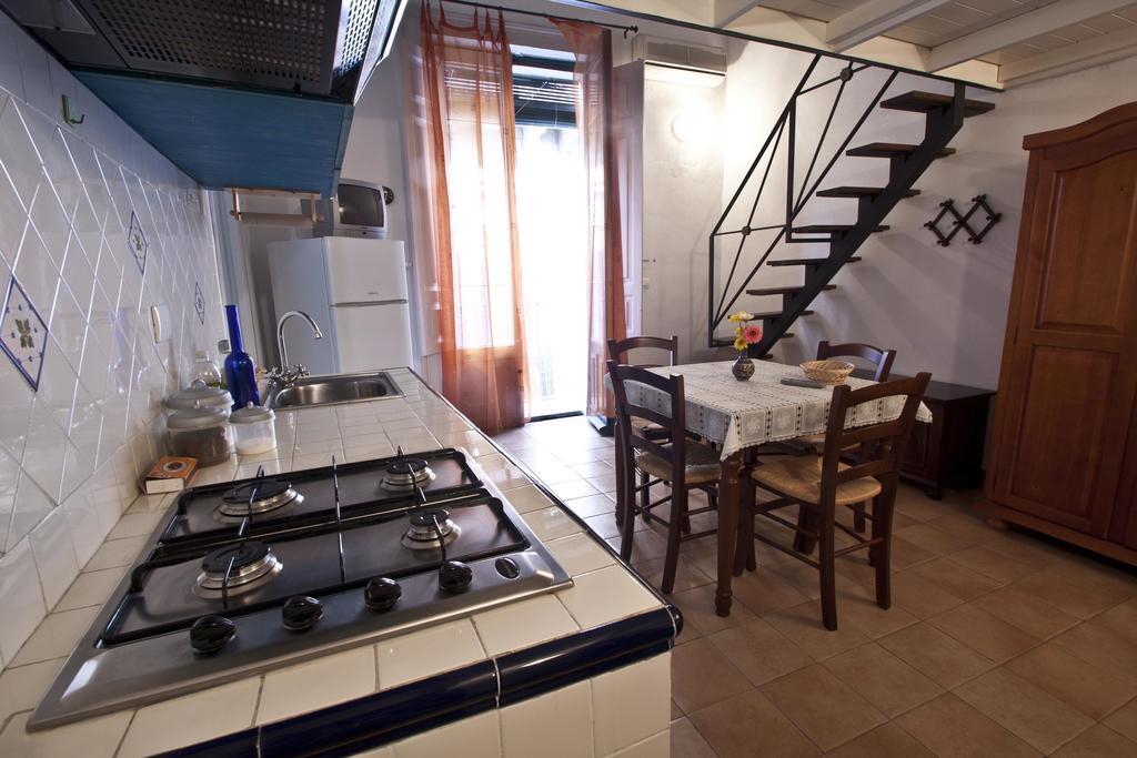 4Roomsrelax كاتانيا الغرفة الصورة